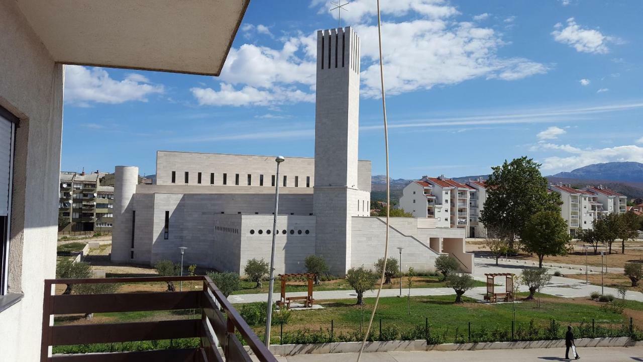 Apartment Central Knin Esterno foto