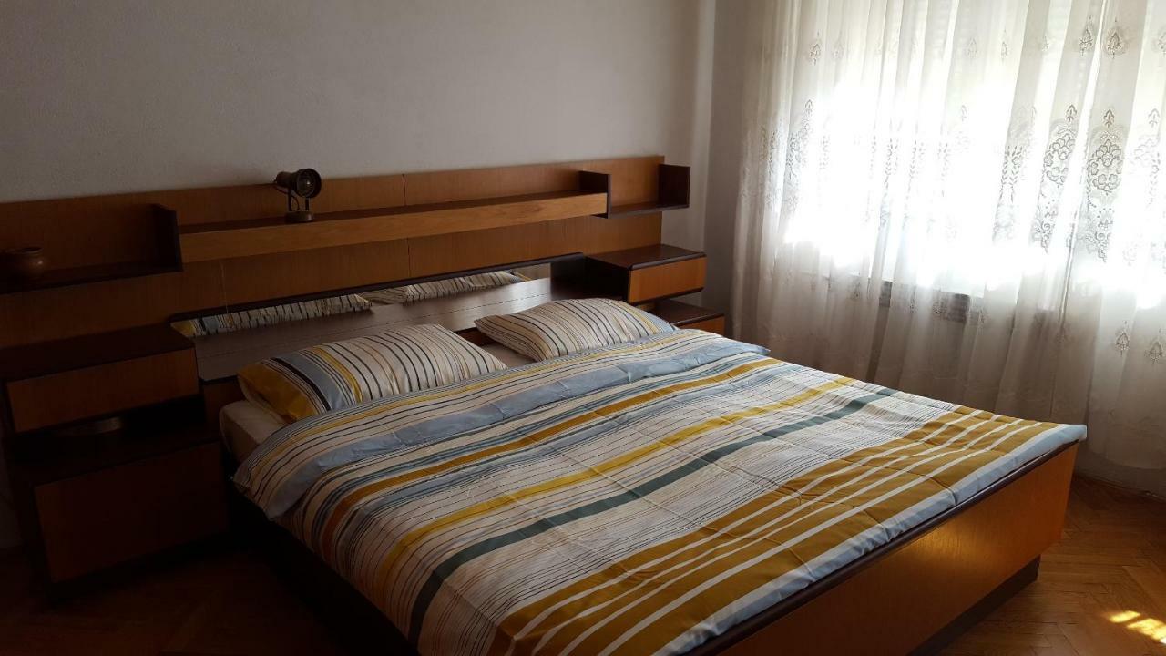 Apartment Central Knin Esterno foto