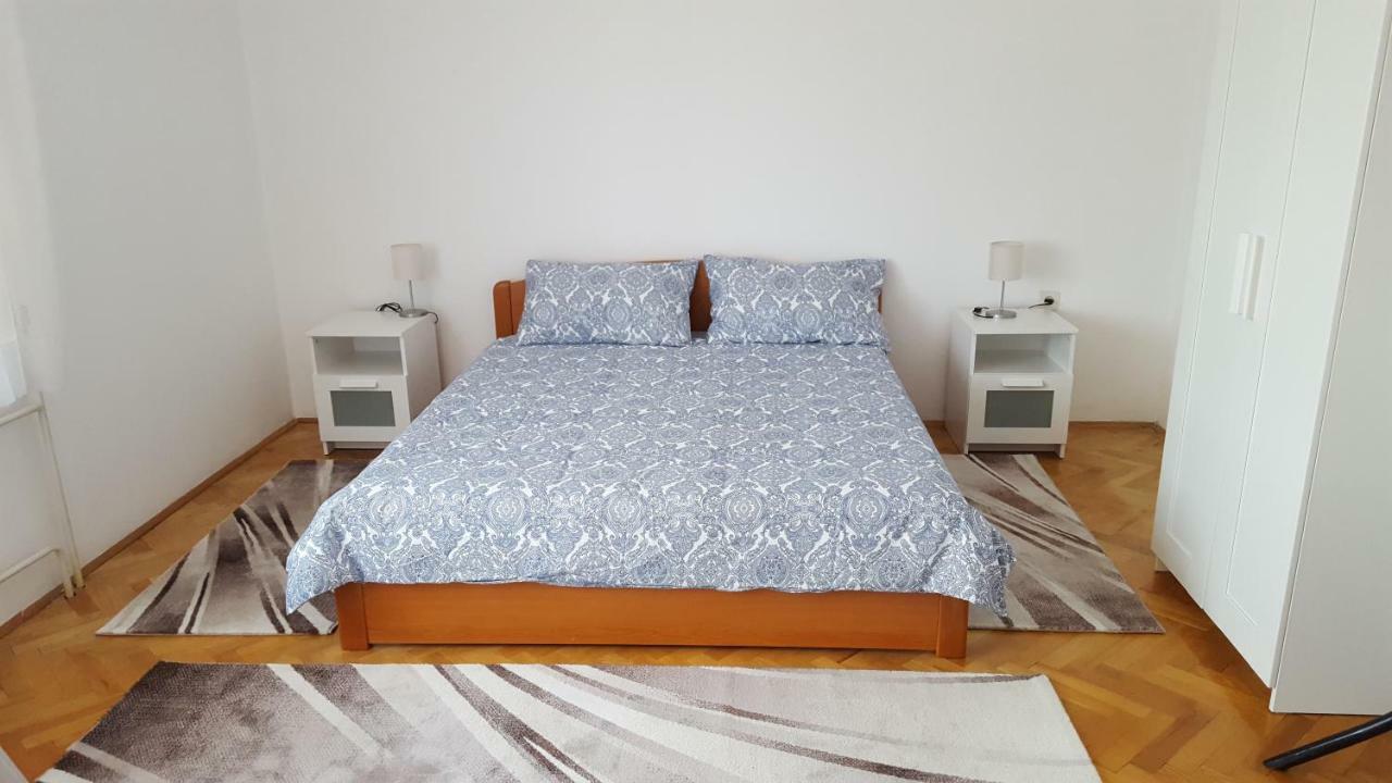 Apartment Central Knin Esterno foto